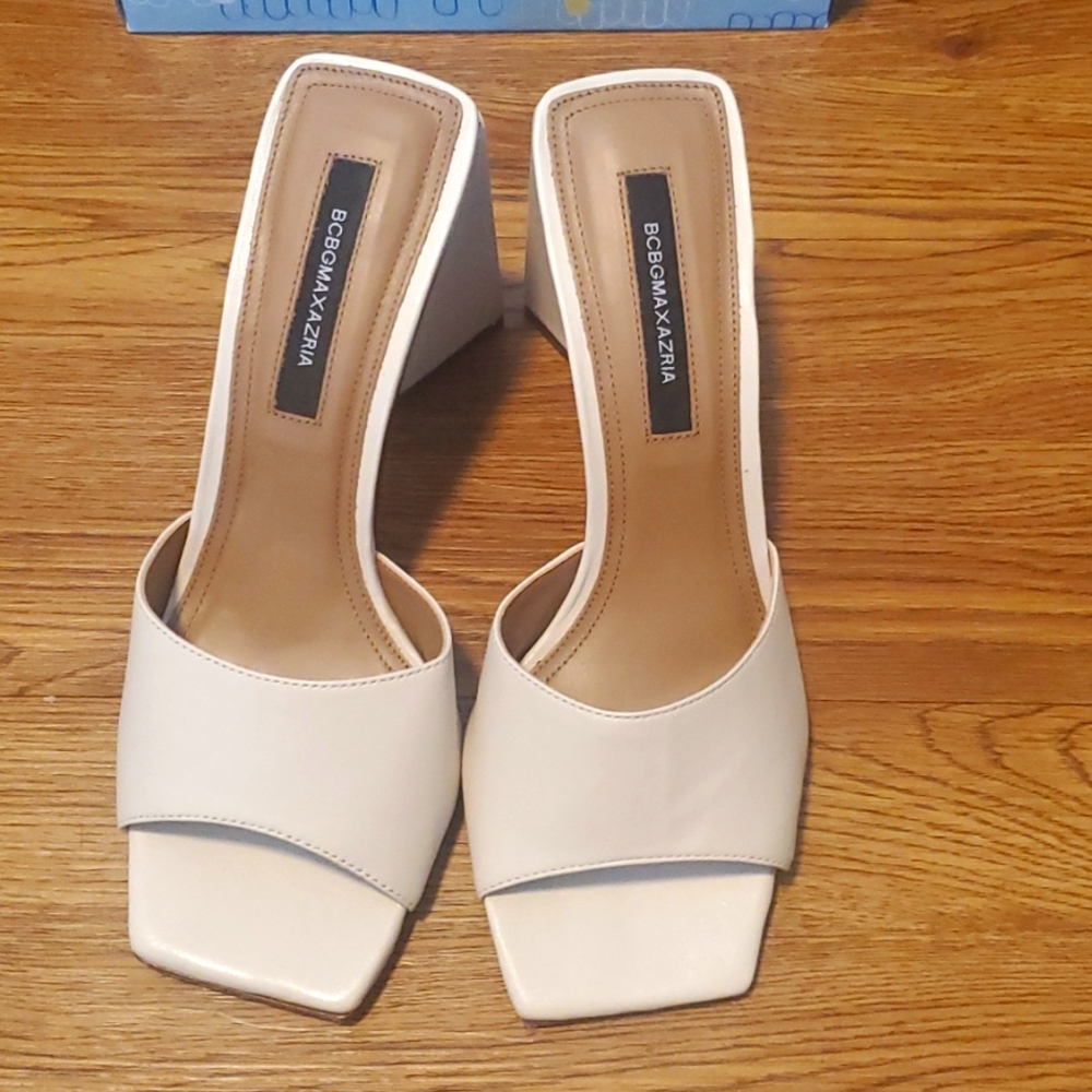 NEW Women's sandals